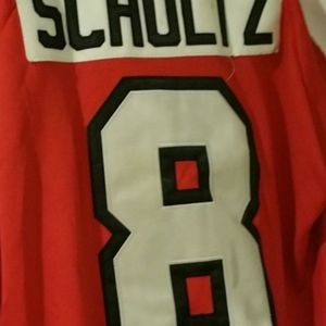 Schultz flyers jersey